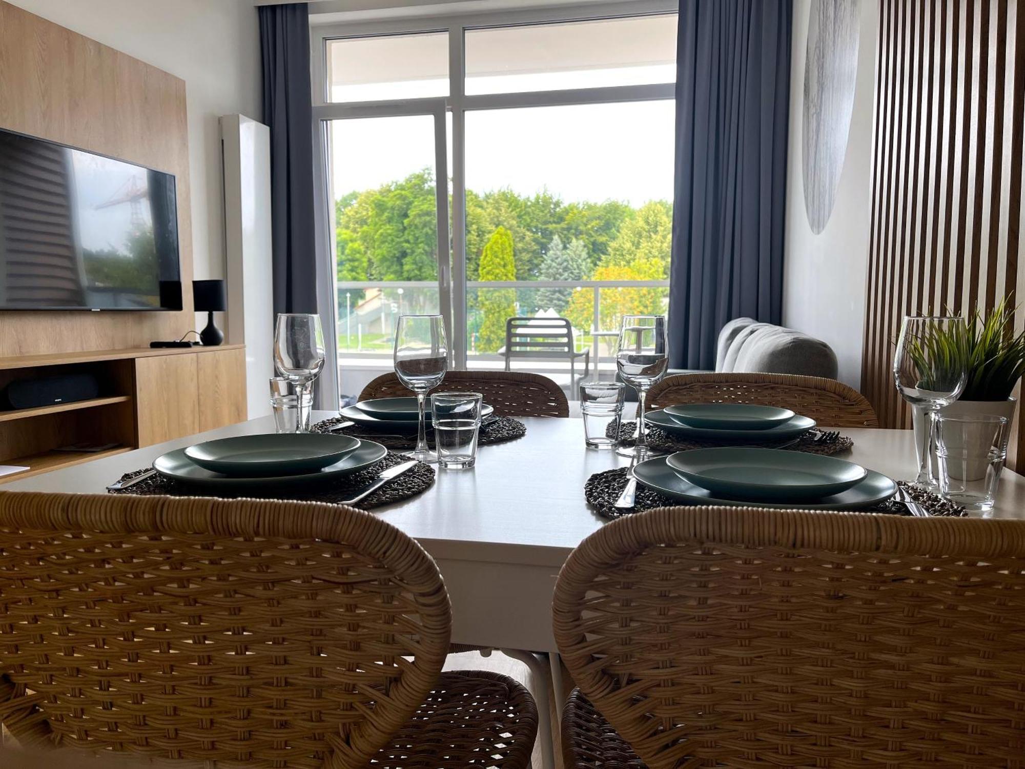 Apartment Apartament 3Mola Ku Morzu - Balkon Oraz Prywatny Taras Na Dachu, Free Parking, 150 Metrow Do Morza *